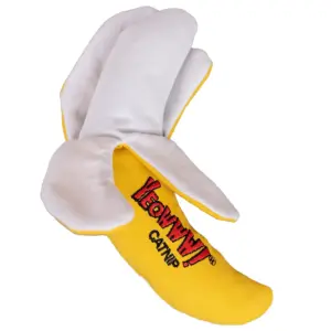 Yeowww! Chicata Banana Peeled